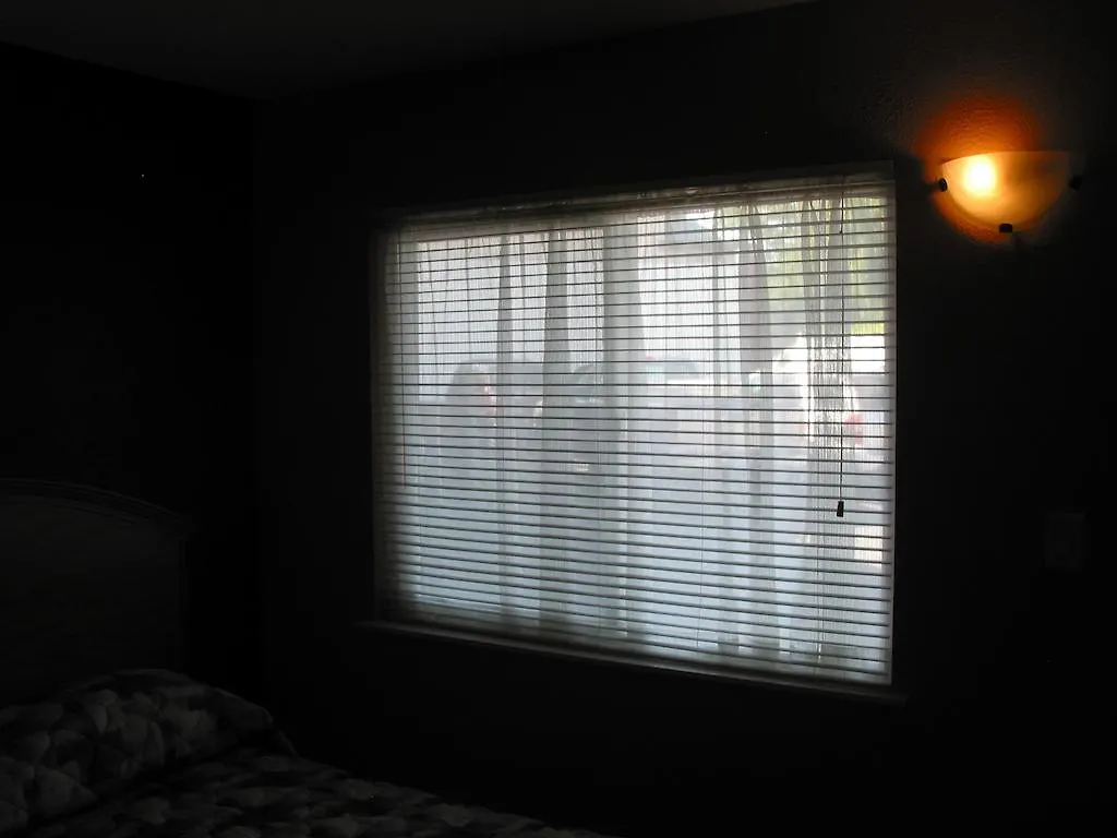 **  The Scotsman Motel Victoria Canada